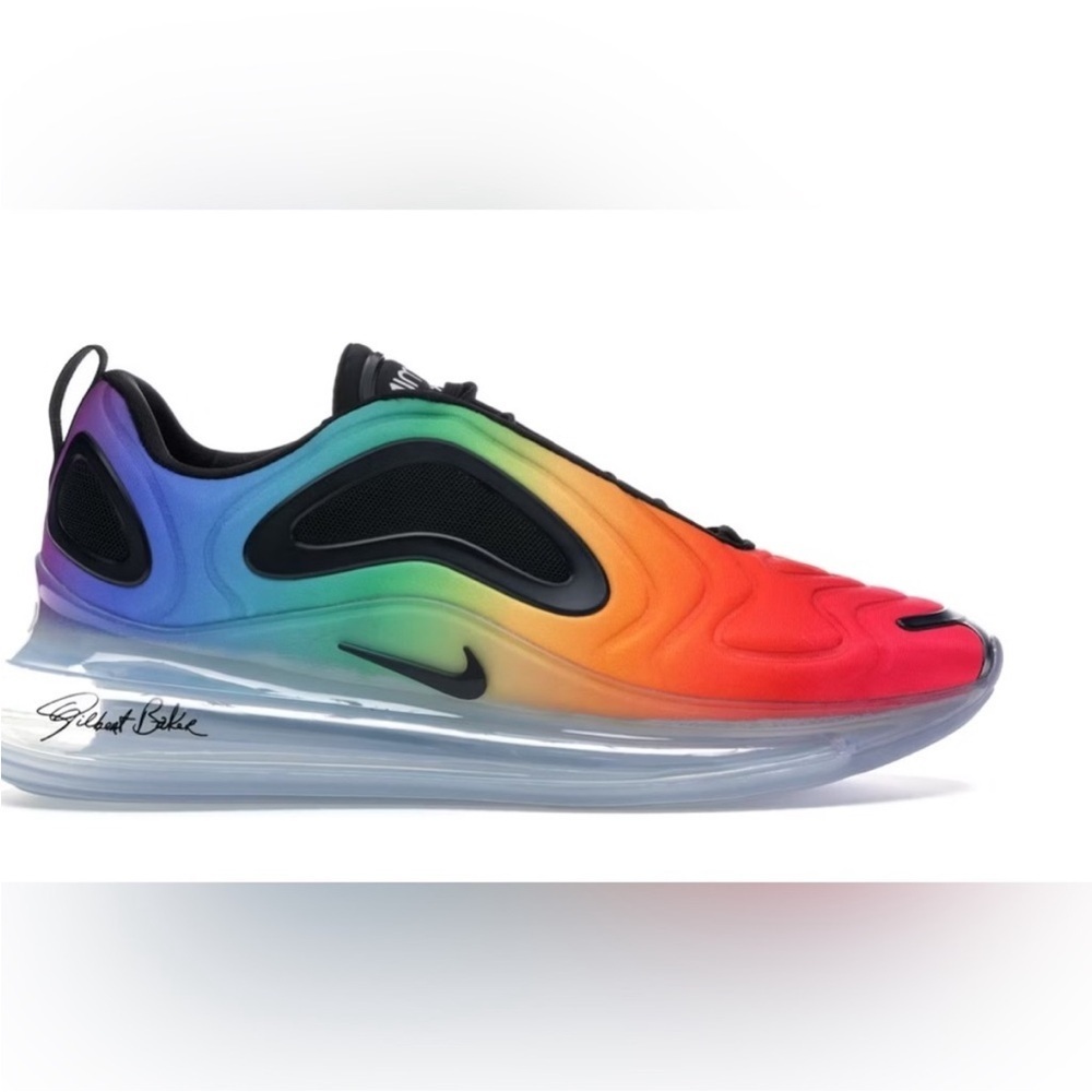 Nike Air Max 720 in Be True Size 4